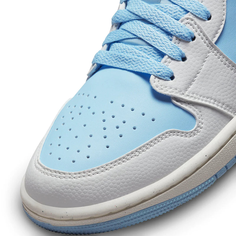 Air Jordan 1 Low SE Reverse Ice Blue