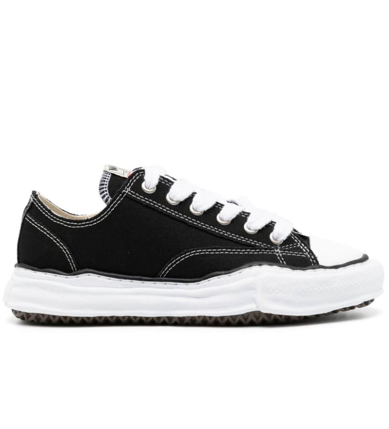 Maison MIHARA YASUHIRO
Black Peterson Sneakers